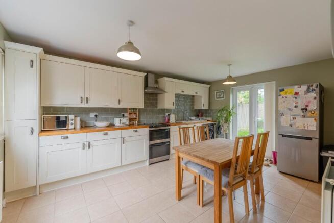 Croftfield Road, Godmanchester, Huntingdon, Cambridgeshire, PE29 2ED photo 2