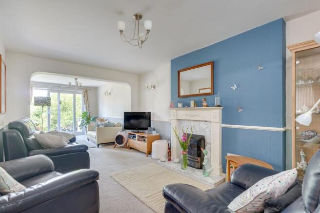 Lounge/Family Room