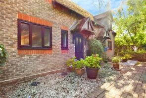 35, Watermill Court, Bath Road, Woolhampton, Reading RG7 5RD