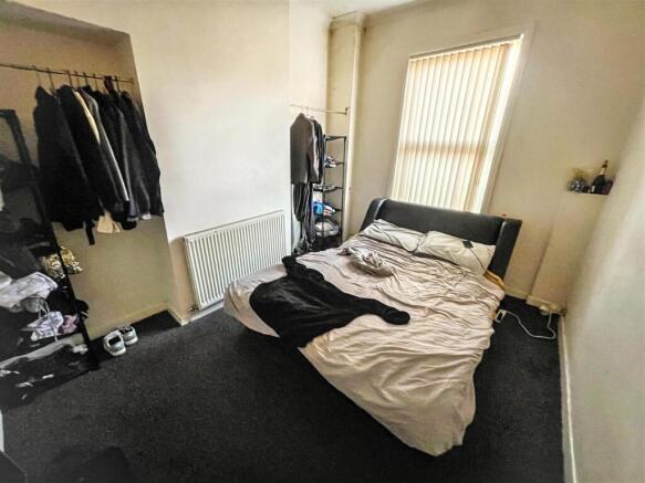 Bedroom 2 (3).jpg