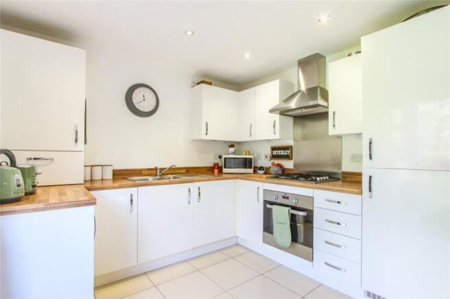 3 bed Semi-Detached for sale Image 6