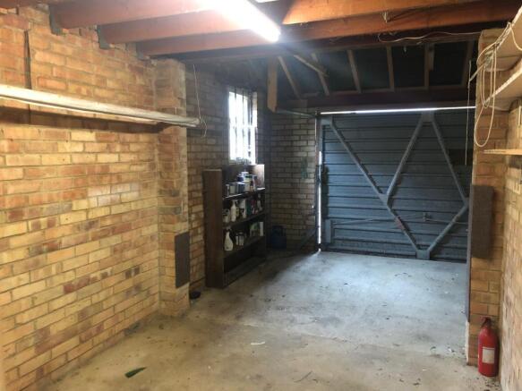 Garage / Workshop