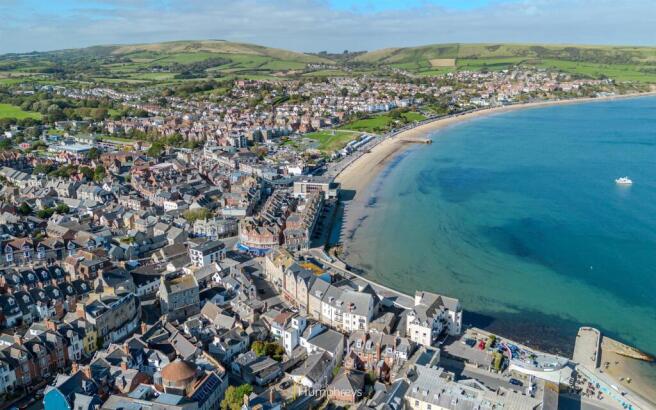 Swanage Drone-1.jpg