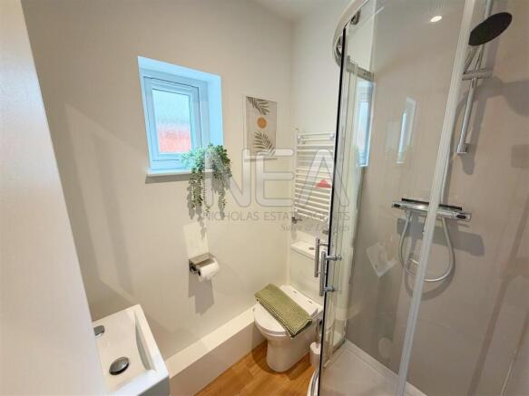 Ensuite