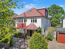 11, Clinton Avenue, East Molesey KT8 0HS
