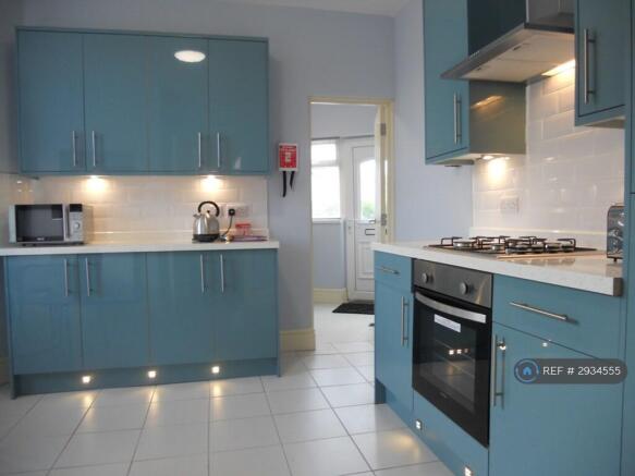 4 bed End of Terrace to rent Image 6