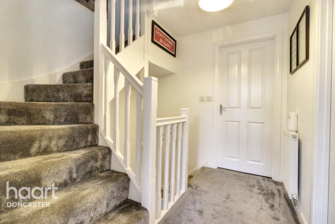 4 bed Semi-Detached for sale Image 11