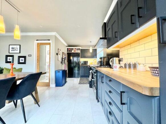 Kitchen and dining 