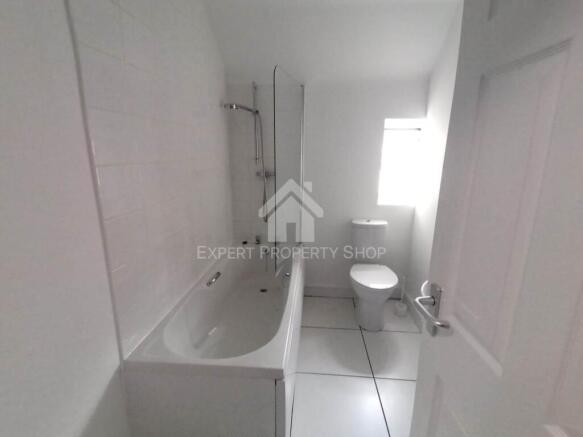 1 bed House Share to rent Image 6