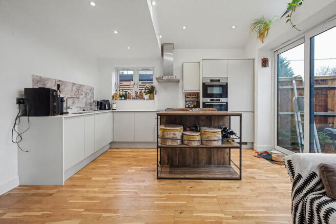 Kitchen Living Sp...