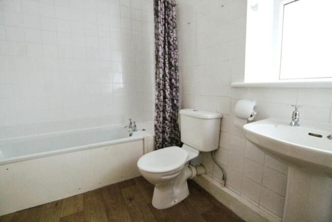1 bed Terraced to rent Image 8