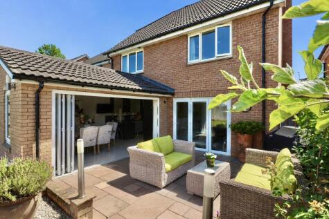 Medlar Drive, Welton,