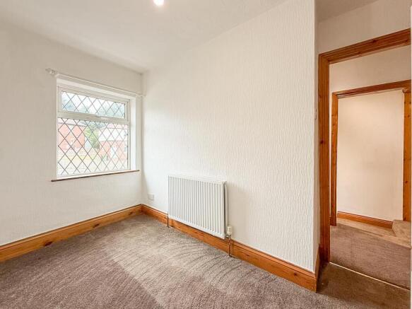 2 bed Terraced to rent Image 8