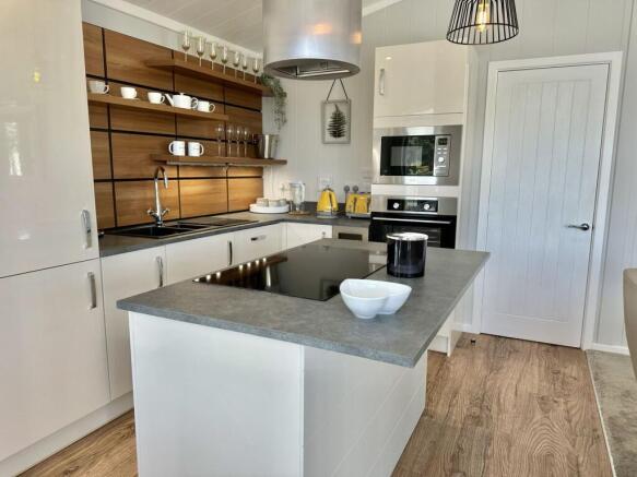2 bed Park Home for sale Image 10