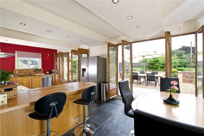 Kitchen/Breakfast