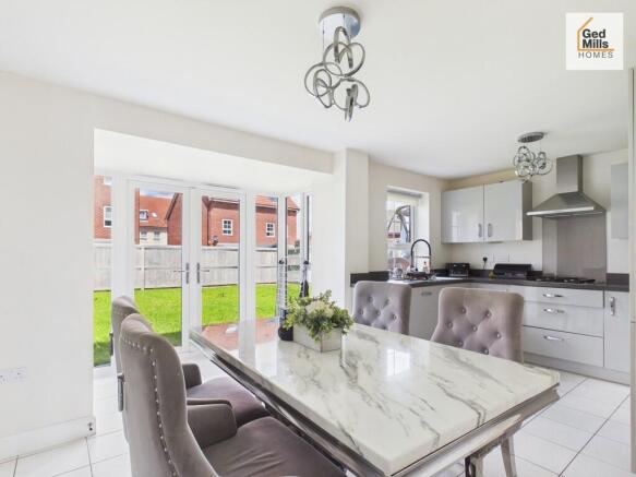 6, Dakota Drive, Warton photo 4