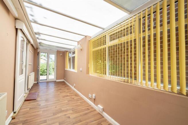 3 bed Detached Bungalow for sale Image 7
