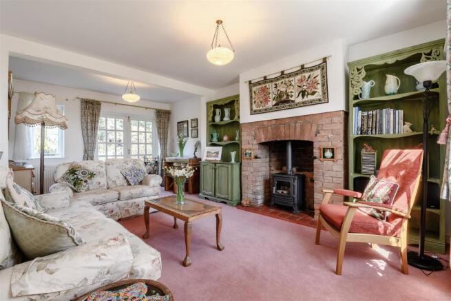 8460459-interior11.jpg