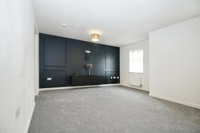 2 bed Apartment to rent Image 6