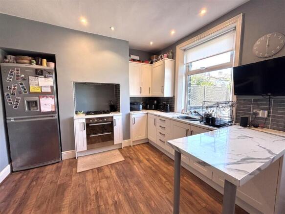 2 bed End of Terrace for sale Image 4