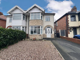 27, Waverley Avenue, Blackpool FY1 2RT
