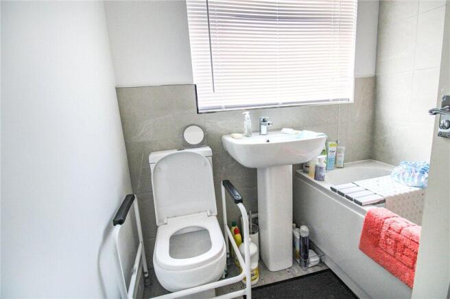 2 bed Bungalow for sale Image 4