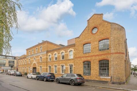 Yvon House, Battersea Park, London, SW11