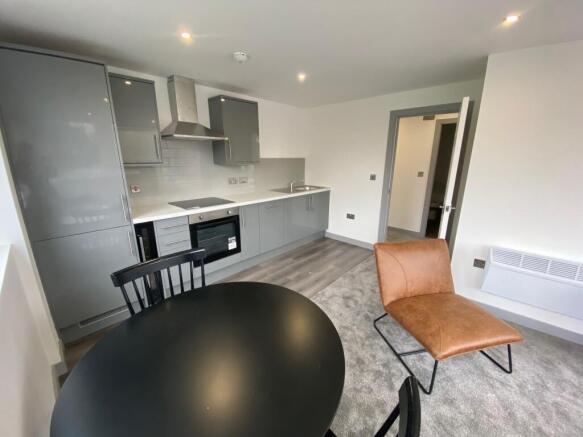 1 bed Apartment to rent Image 4