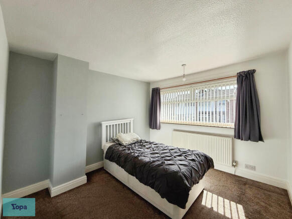 3 bed Semi-Detached for sale Image 12