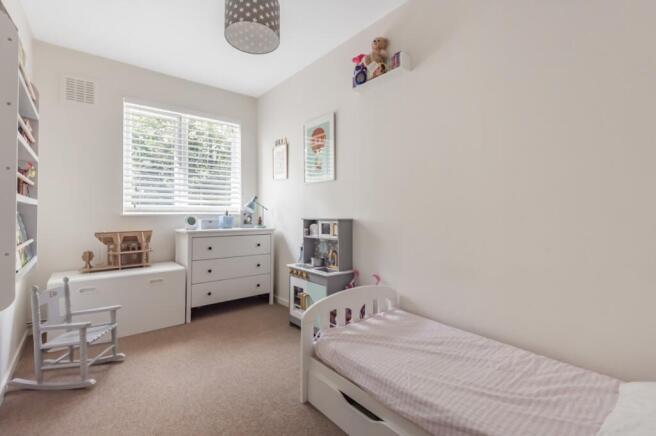 Bedroom 2 (1)