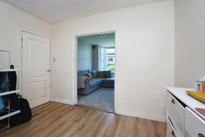 3 bed Semi-Detached for sale Image 5
