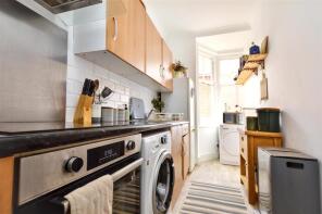 Flat 2a, 7, Milnthorpe Road, Eastbourne BN20 7NS