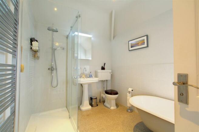 bathroom 1bathroom 1.jpeg