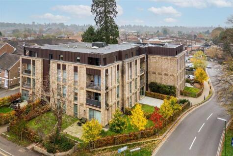 Second floor w/parking & balcony | Church Road, Haywards Heath