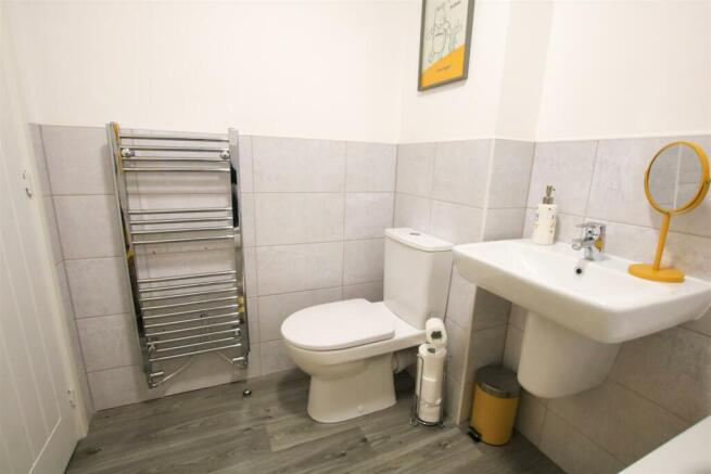 HOUSE BATHROOM
