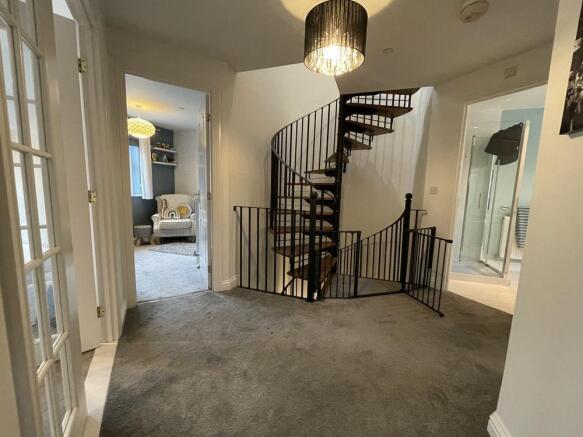 Photo 11