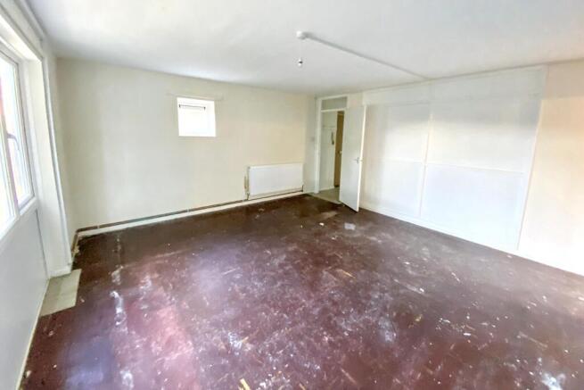 Flat 1 Goldney House, Corsham, Wiltshire SN13 0AU