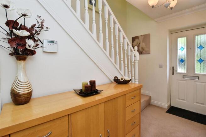 3 bed Semi-Detached for sale Image 11