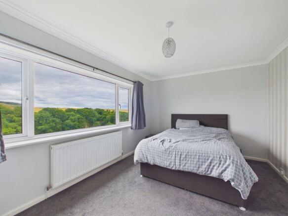 3 bed Semi-Detached for sale Image 7