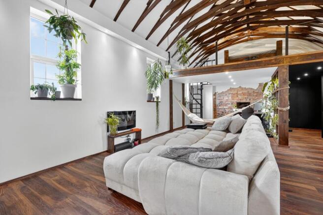 Lounge / Kitchen