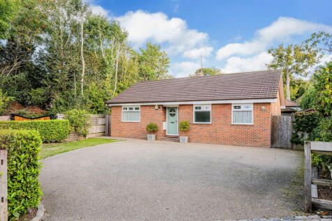 West Street, Dormansland, Lingfield, RH7 6QP