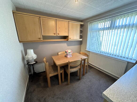 3 bed Semi-Detached for sale Image 8