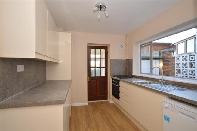 Forth Road, Upminster, Essex, RM14 photo 4