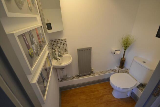 GROUND FLOOR W.C.