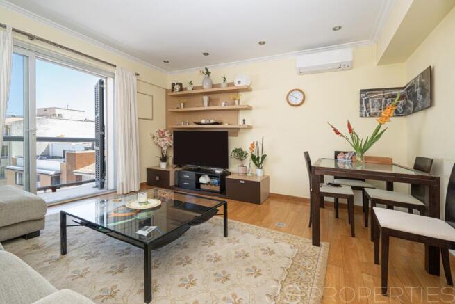 For Sale: Beautiful Penthouse Apartment with Lift in Puerto Pollensa