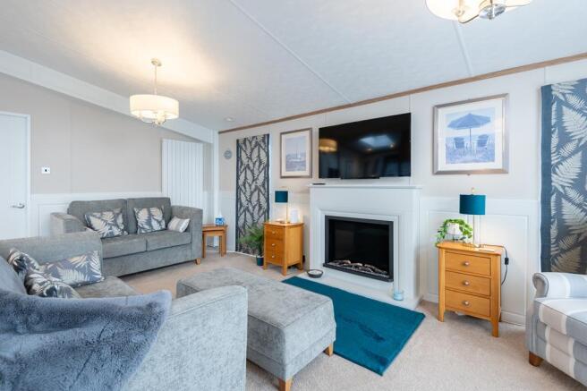 LIVING ROOM AREA