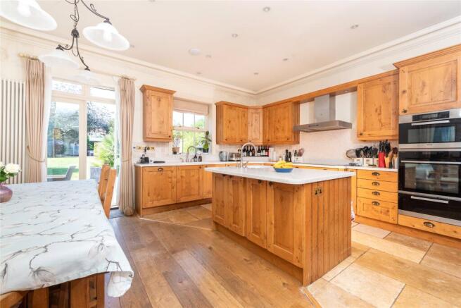 Rothsay Gardens, Bedford, Bedfordshire, MK40 photo 4