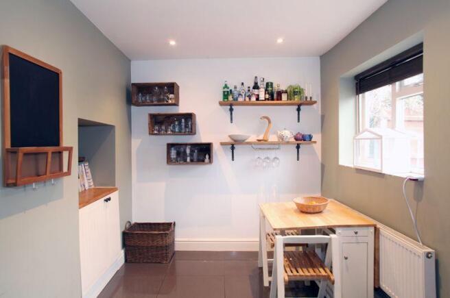 Kitchen / Brea...