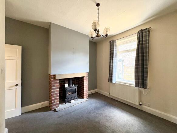 3 bed Semi-Detached Bungalow for sale Image 8
