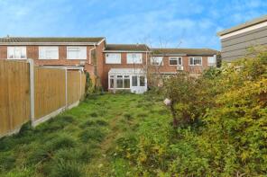 6, Giffordside, Grays RM16 4JA